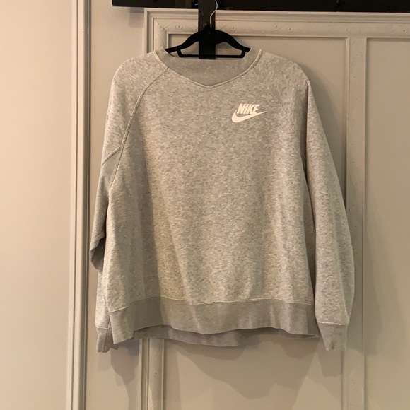 Nike women’s sweatshirt - Picture 2 of 2